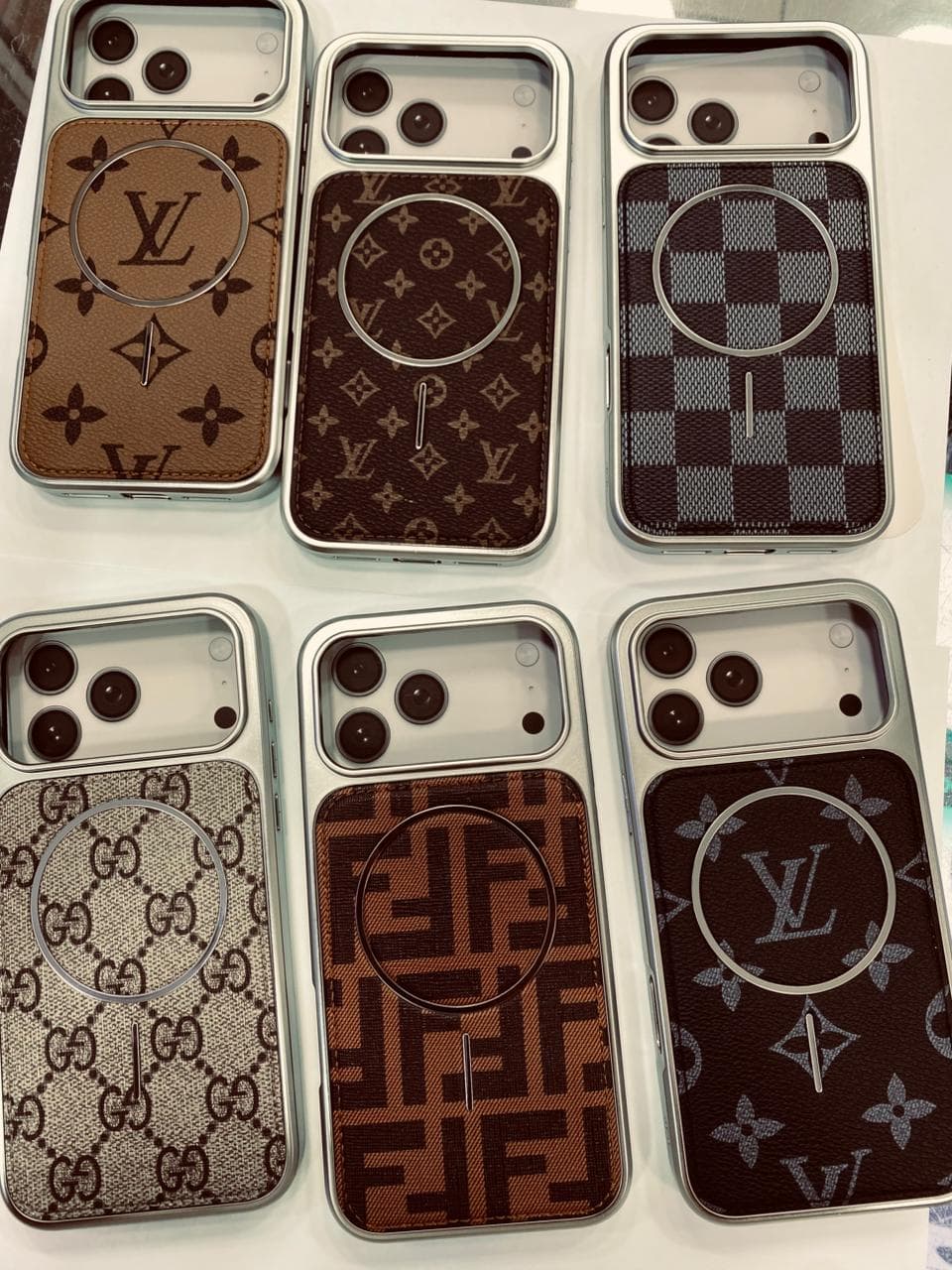 Cover 17 pro max  - 2