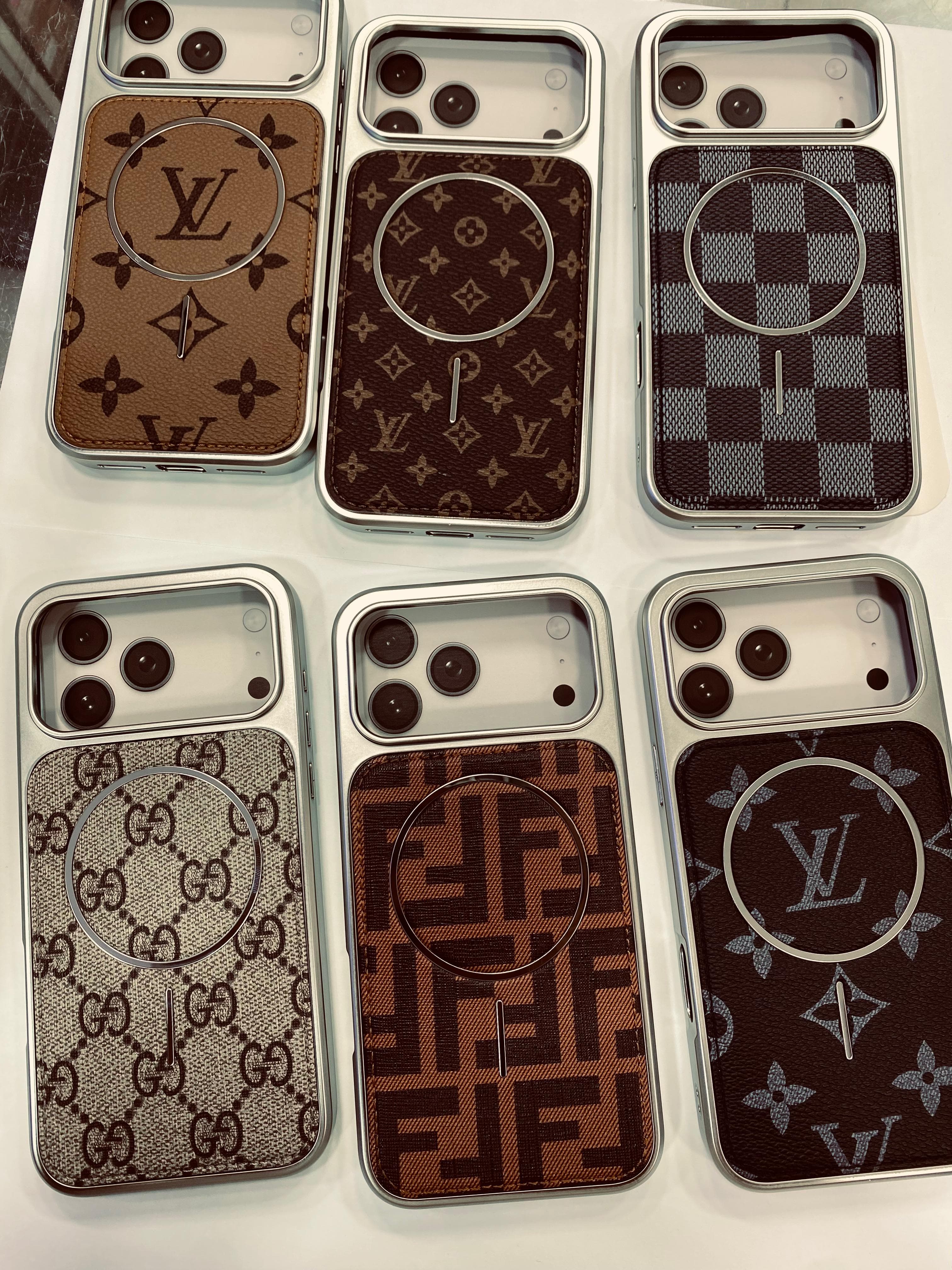 Cover 17 pro max  - 4